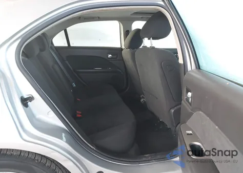 2010 Ford Fusion Hybrid z USA, uszkodzony, nr VIN 3FADP0L36AR135638